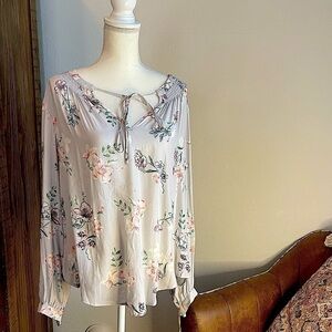 Women’s long sleeve blouse